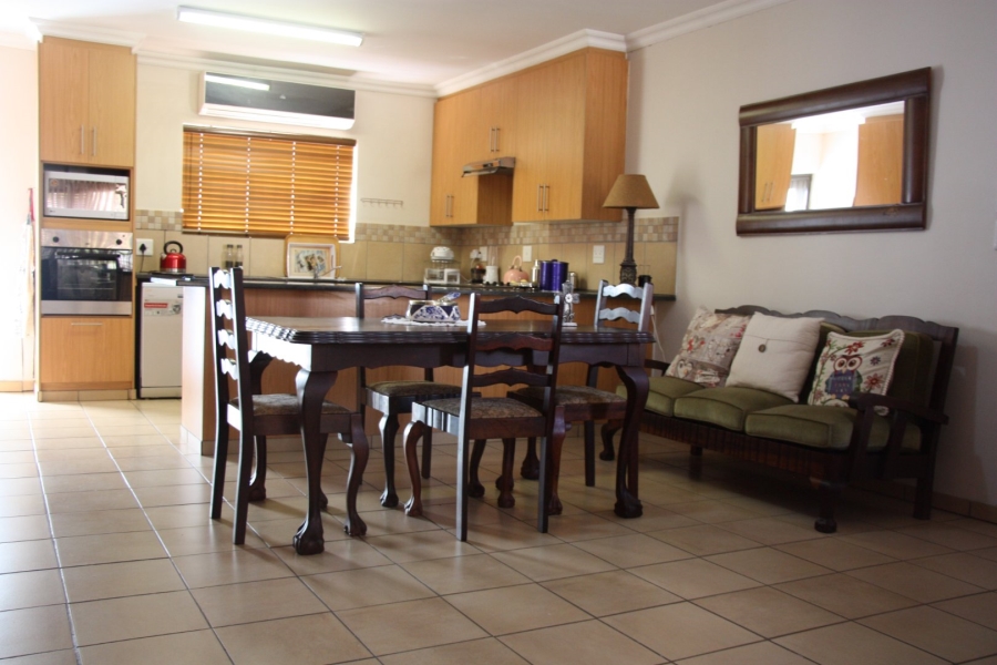 1 Bedroom Property for Sale in Langenhovenpark Free State